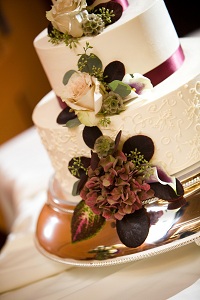 wedding-cake-fall-flowers