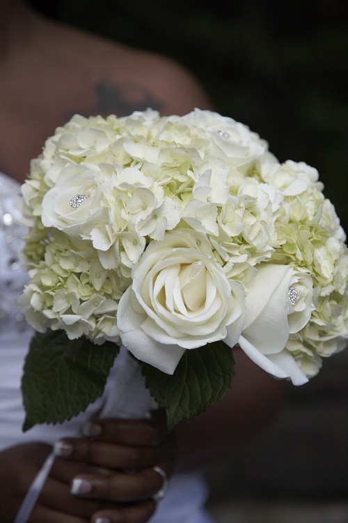 white-hydrangea-bridal-bouquet