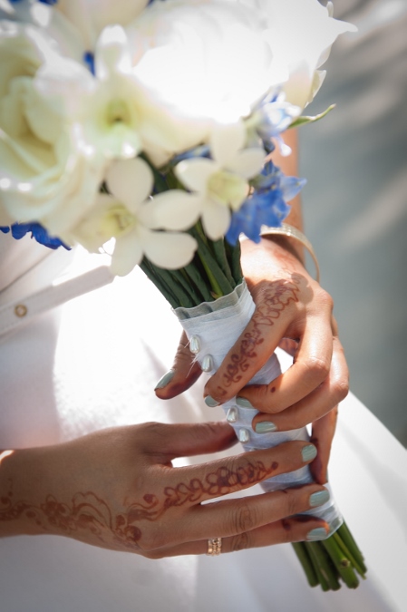 bridal-flower-detail-white-blue
