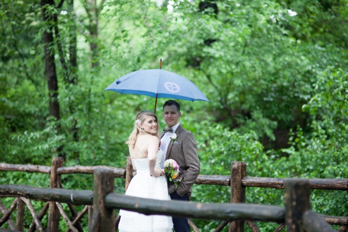 rainy-day-wedding-at-the-ladies-pavilion (17)