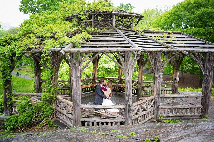 Wedding couple kisses in Dene Summerhouse Treehouse for Dreaming