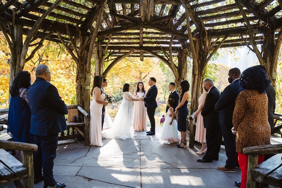 Couple getting married at Dene Summerhouse Central Park